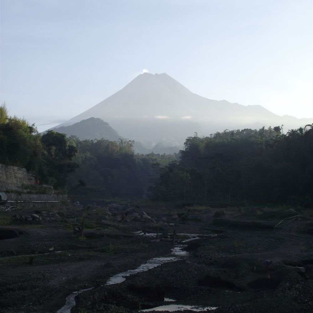 Swansea Volcanology and Tephrochronology