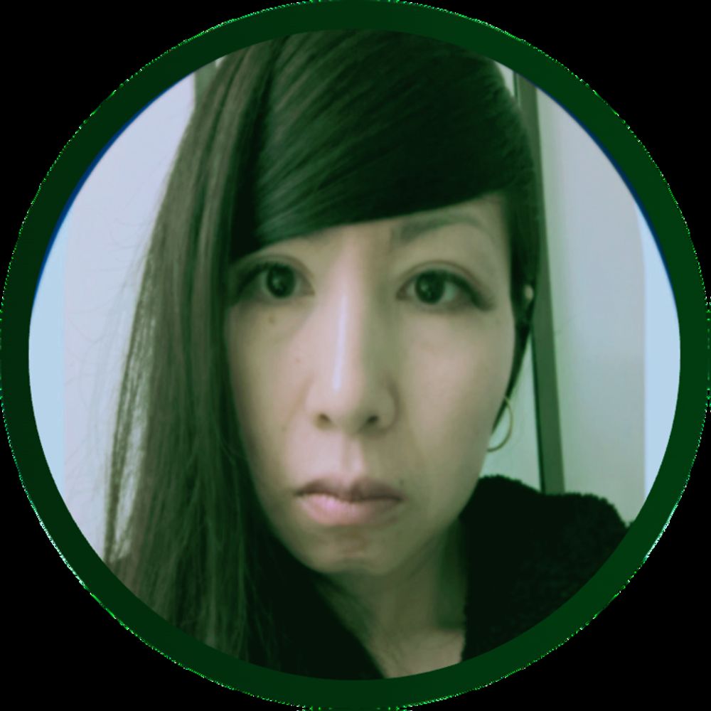 Dr Leanne J Dong