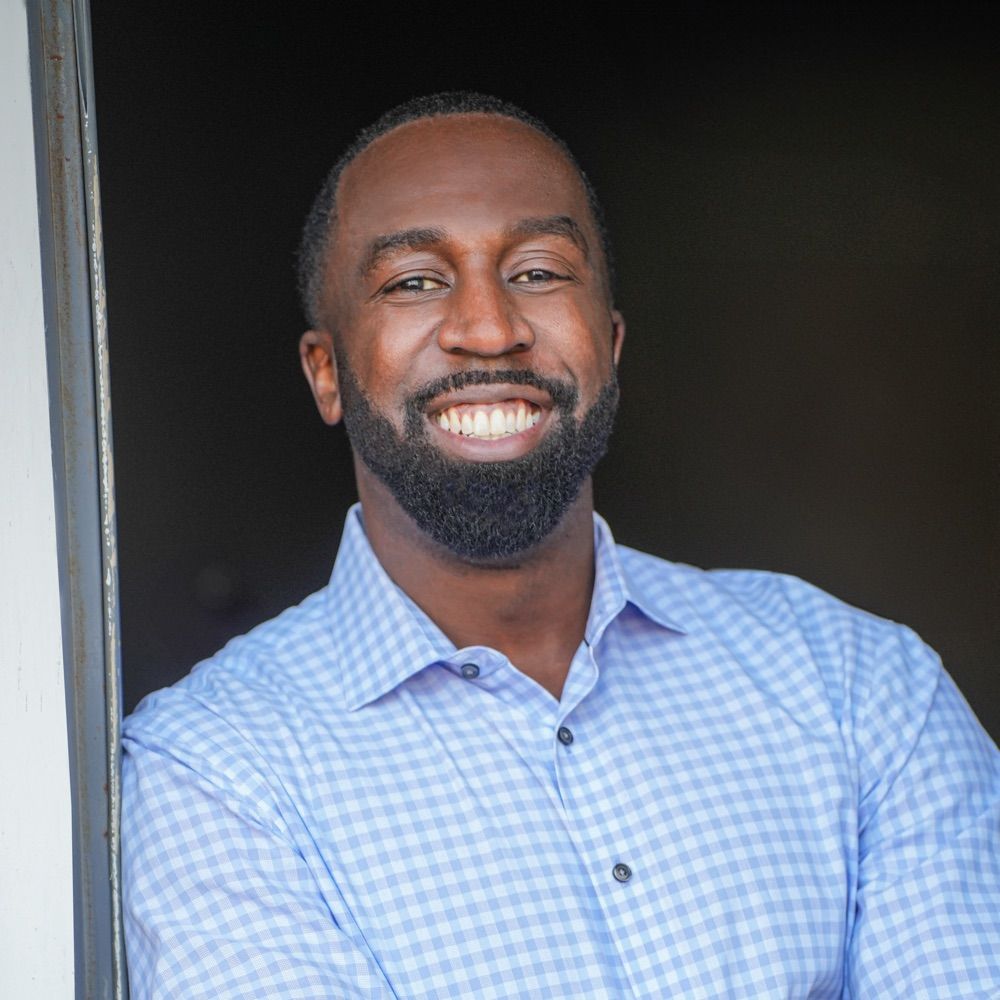 Dr. Marcus Belin