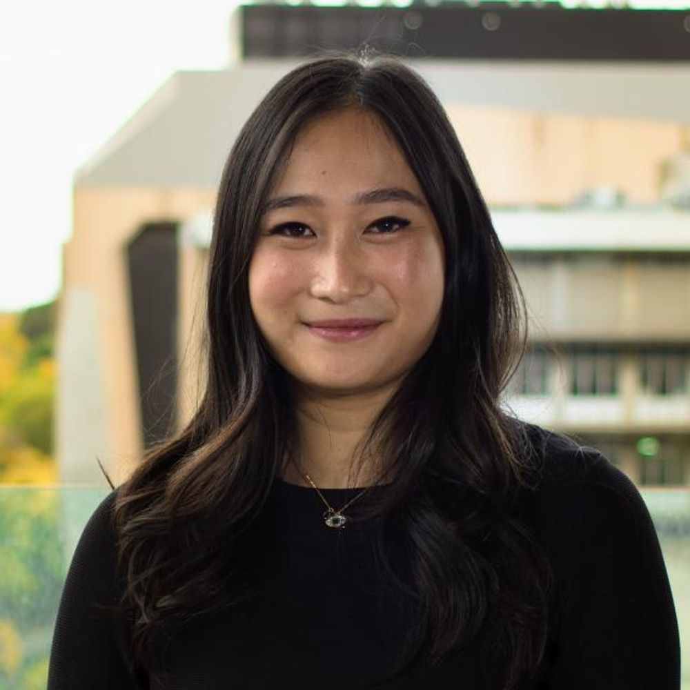 Tuyet Hoang