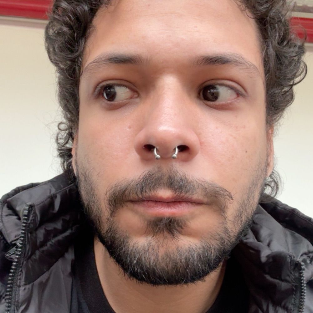 Alex cansadíssimo