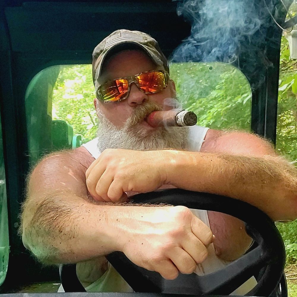 CigarPervDad➡️The Builder