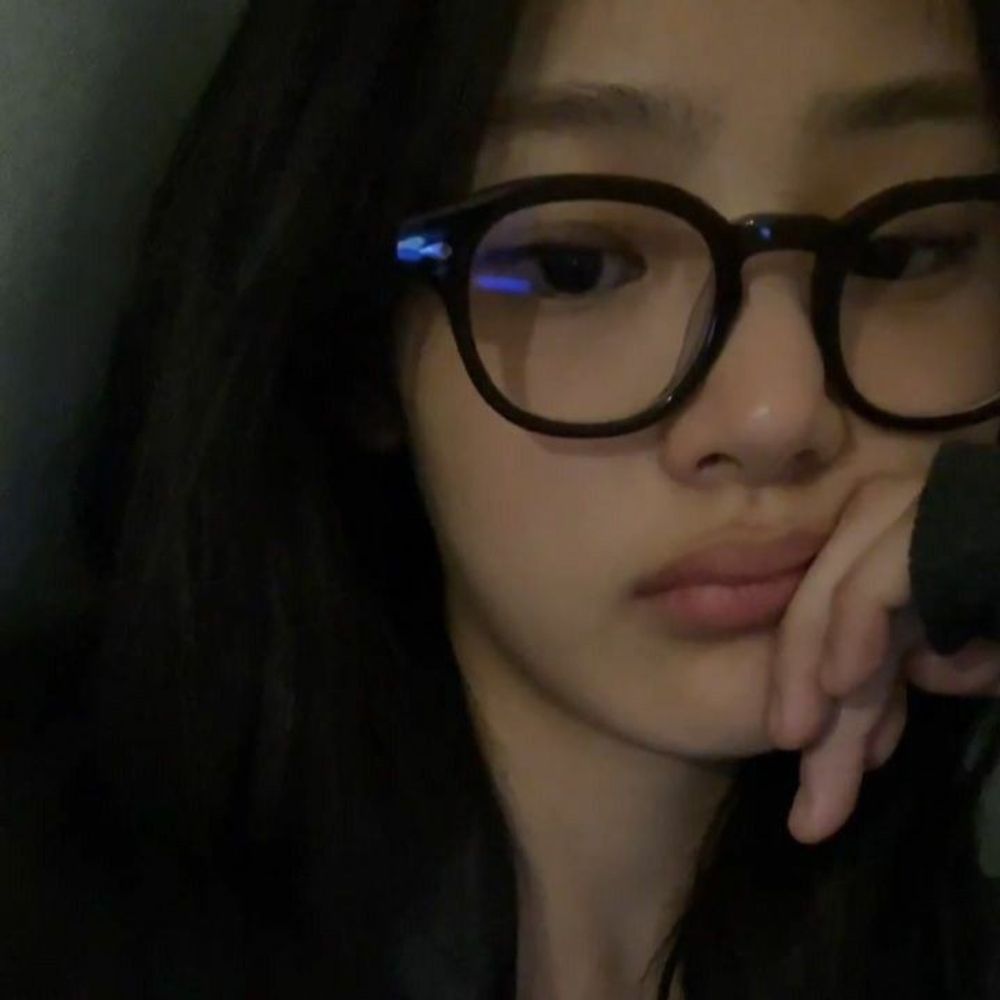ꗃ zea
