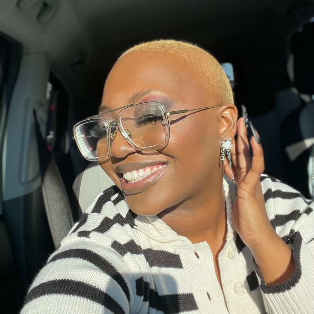 Bre 👩🏾‍🦲