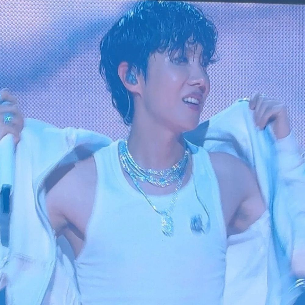 that1inthegroup⁷