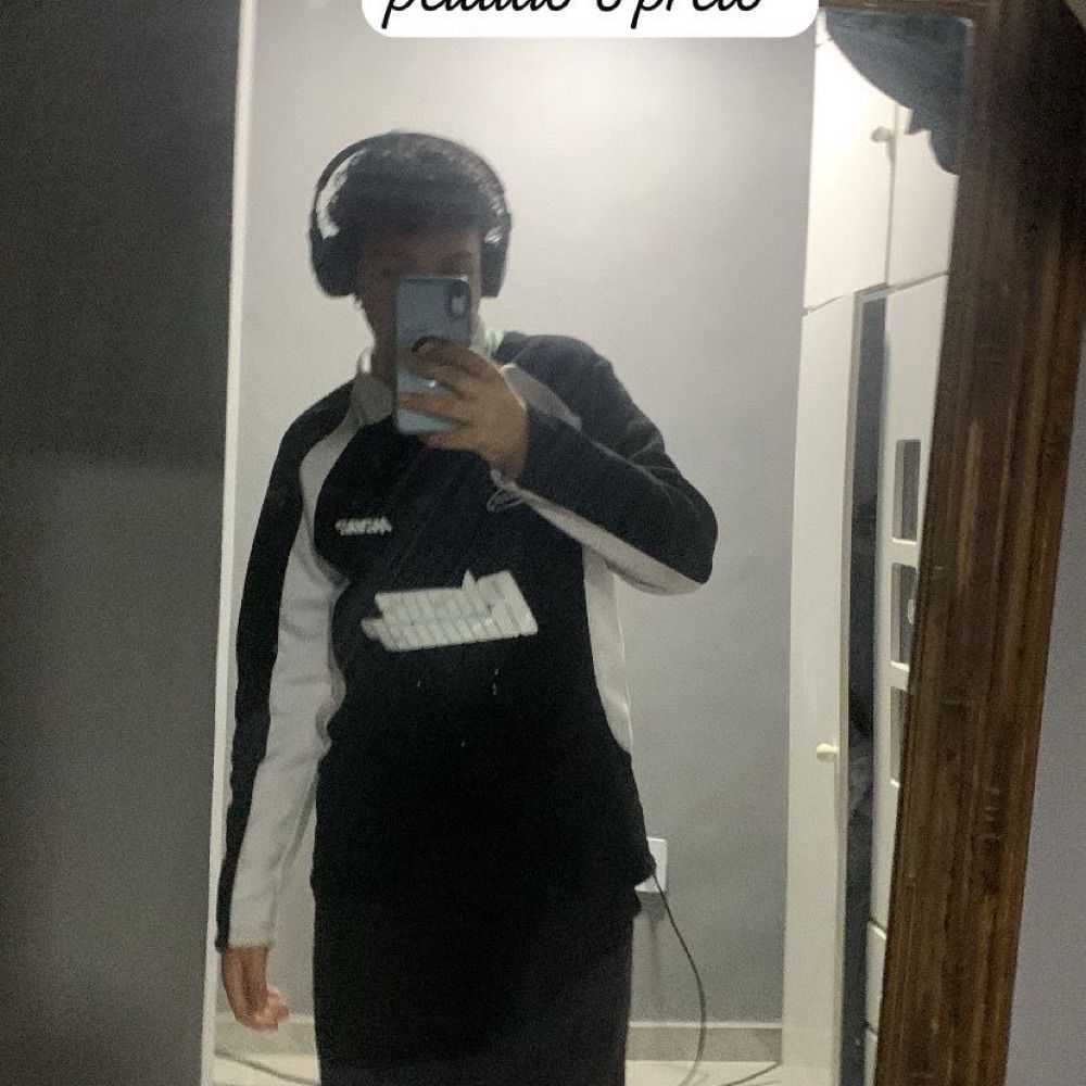 Juan (viu o jao e sente saudades dele e do twitter)