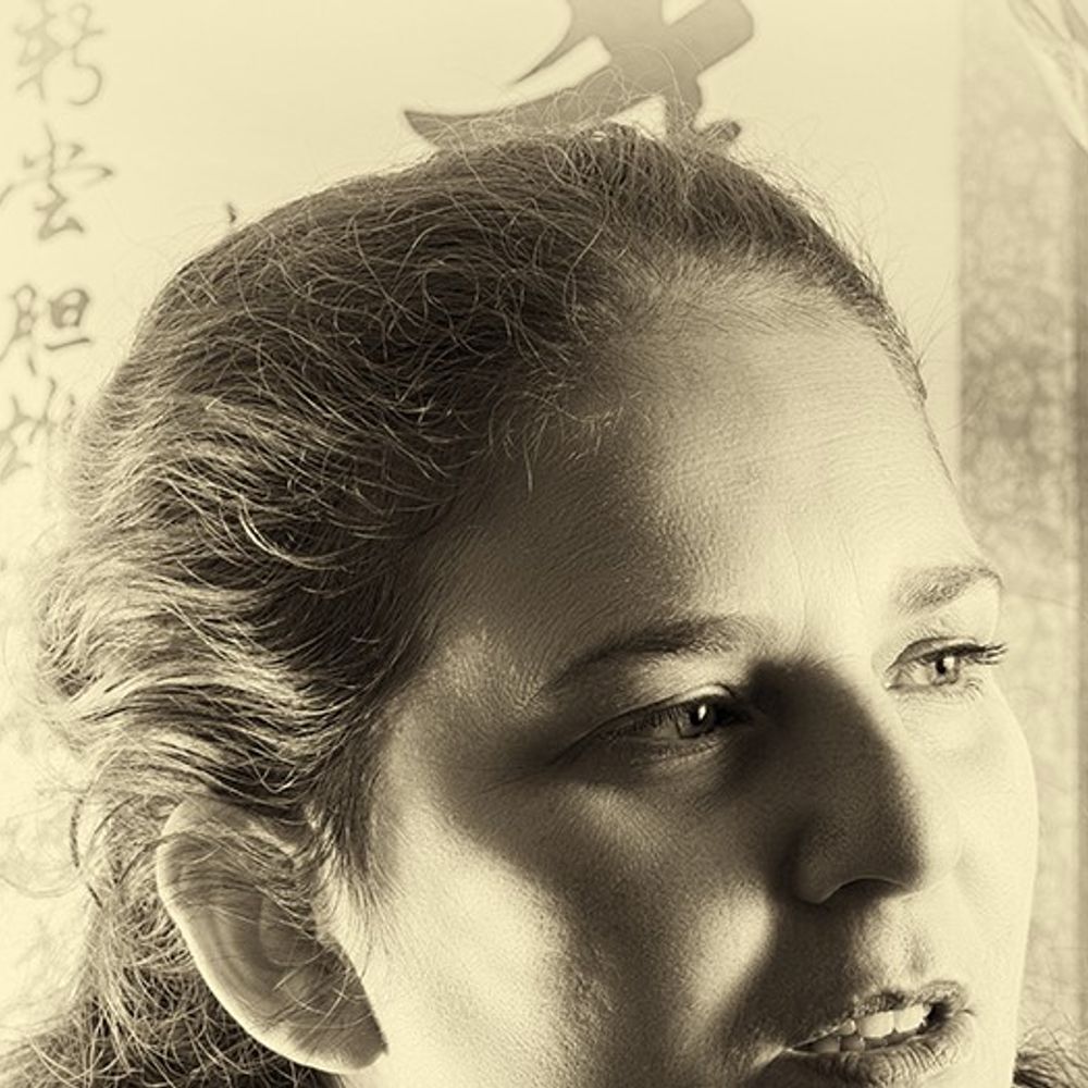 Michelle Corcos, Ac. 
