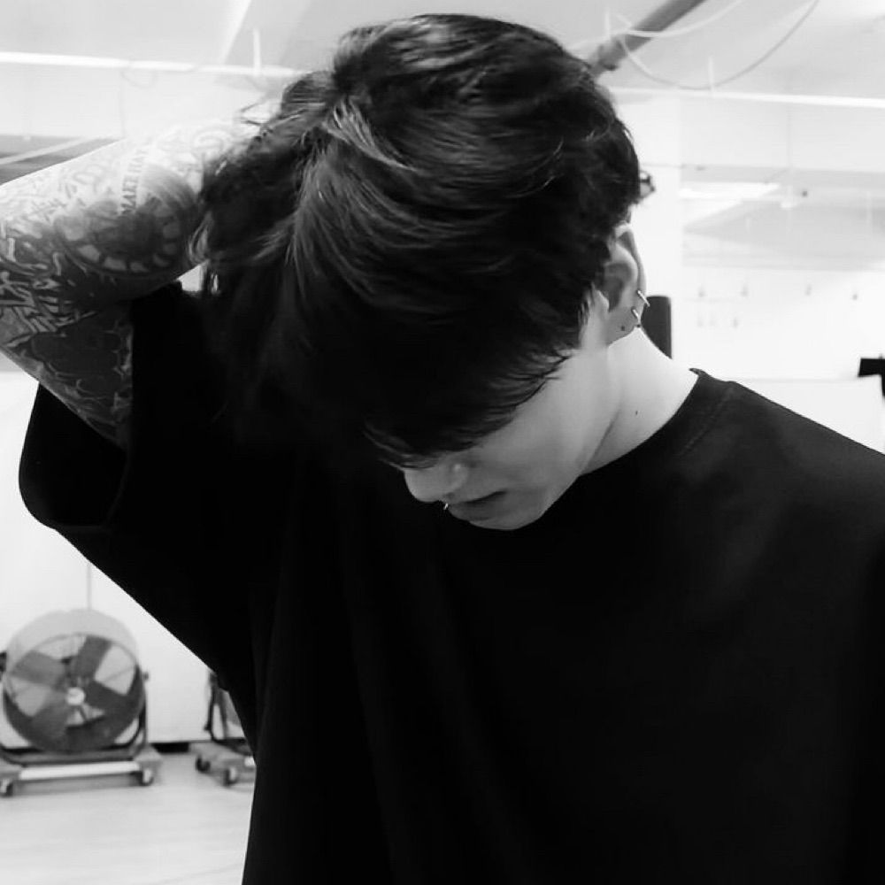 ︎ ︎ ︎ 𝐝ıego, 𝐯an’dɔ̵ren.