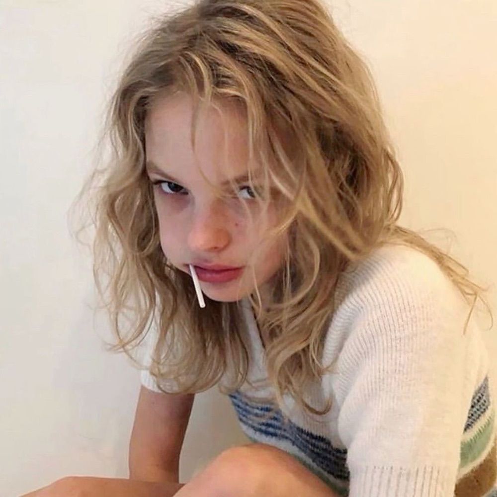 ⠀