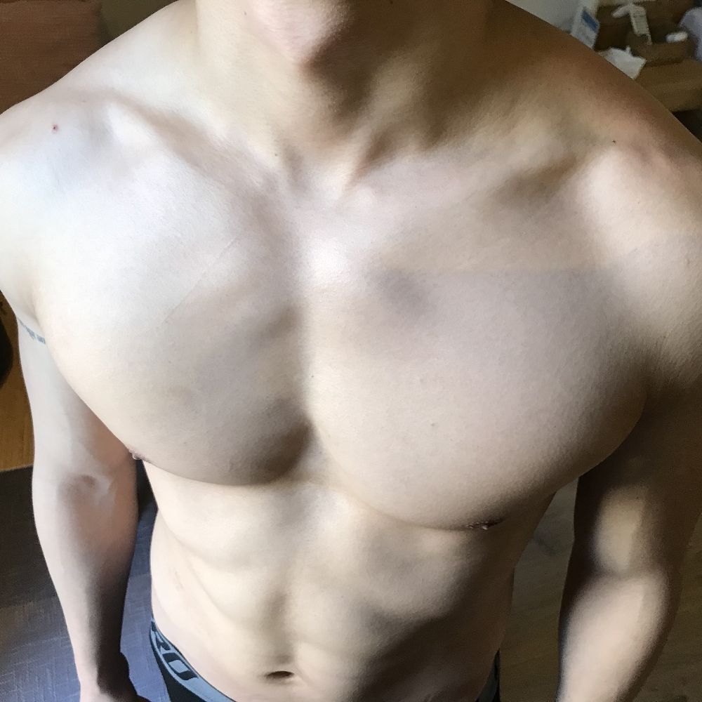 楼上大哥哥