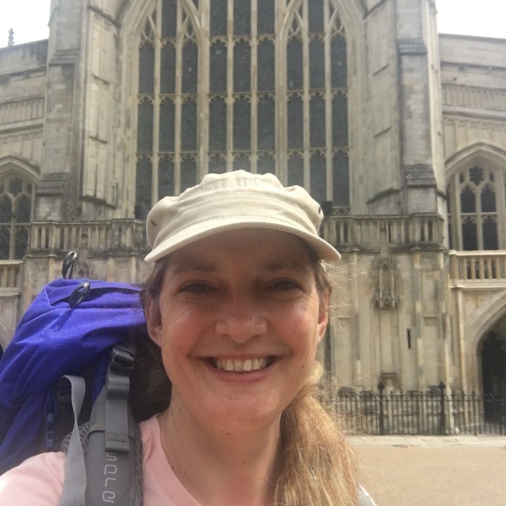 Dr Clare Smith