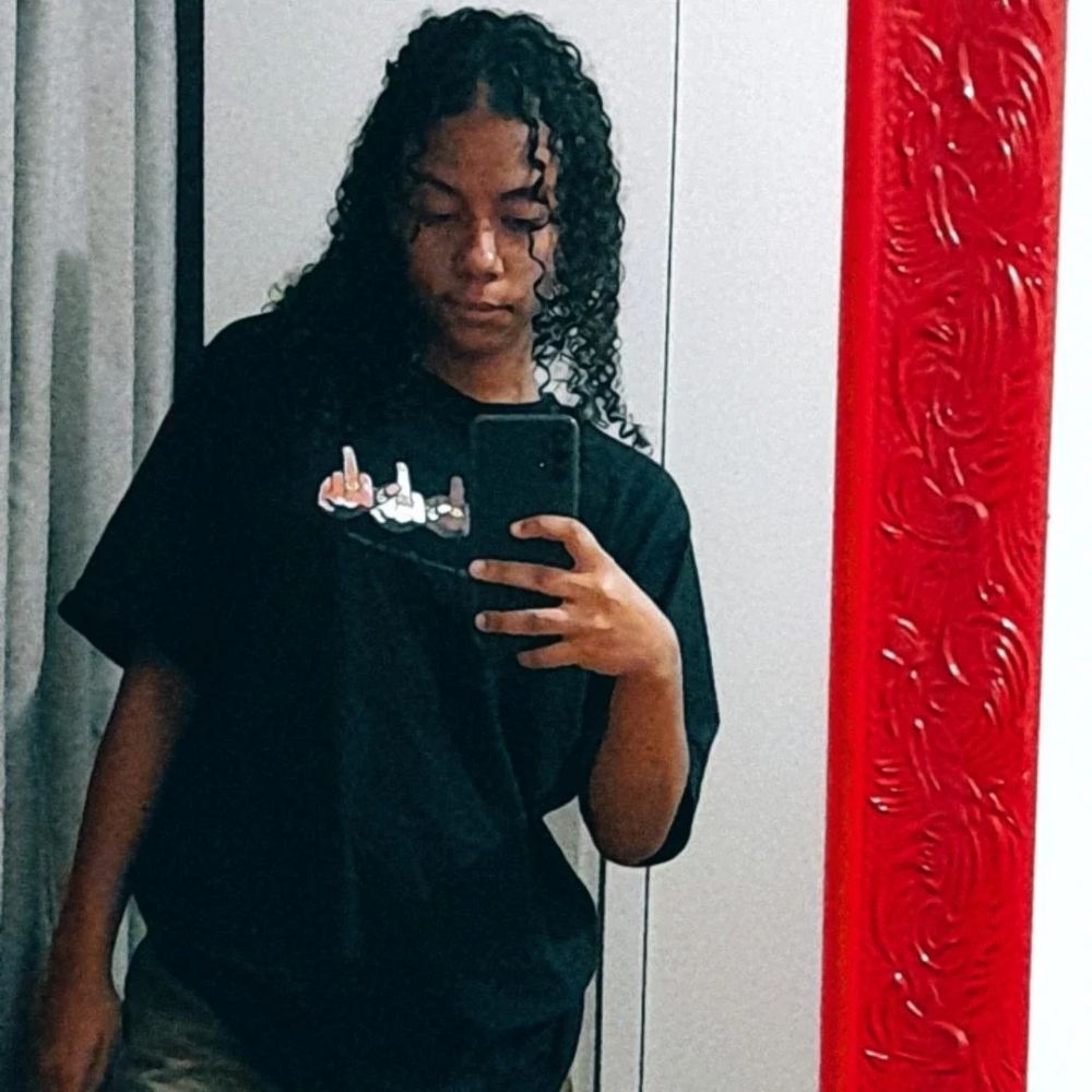 É a preta ne 🤷🏾‍♀️