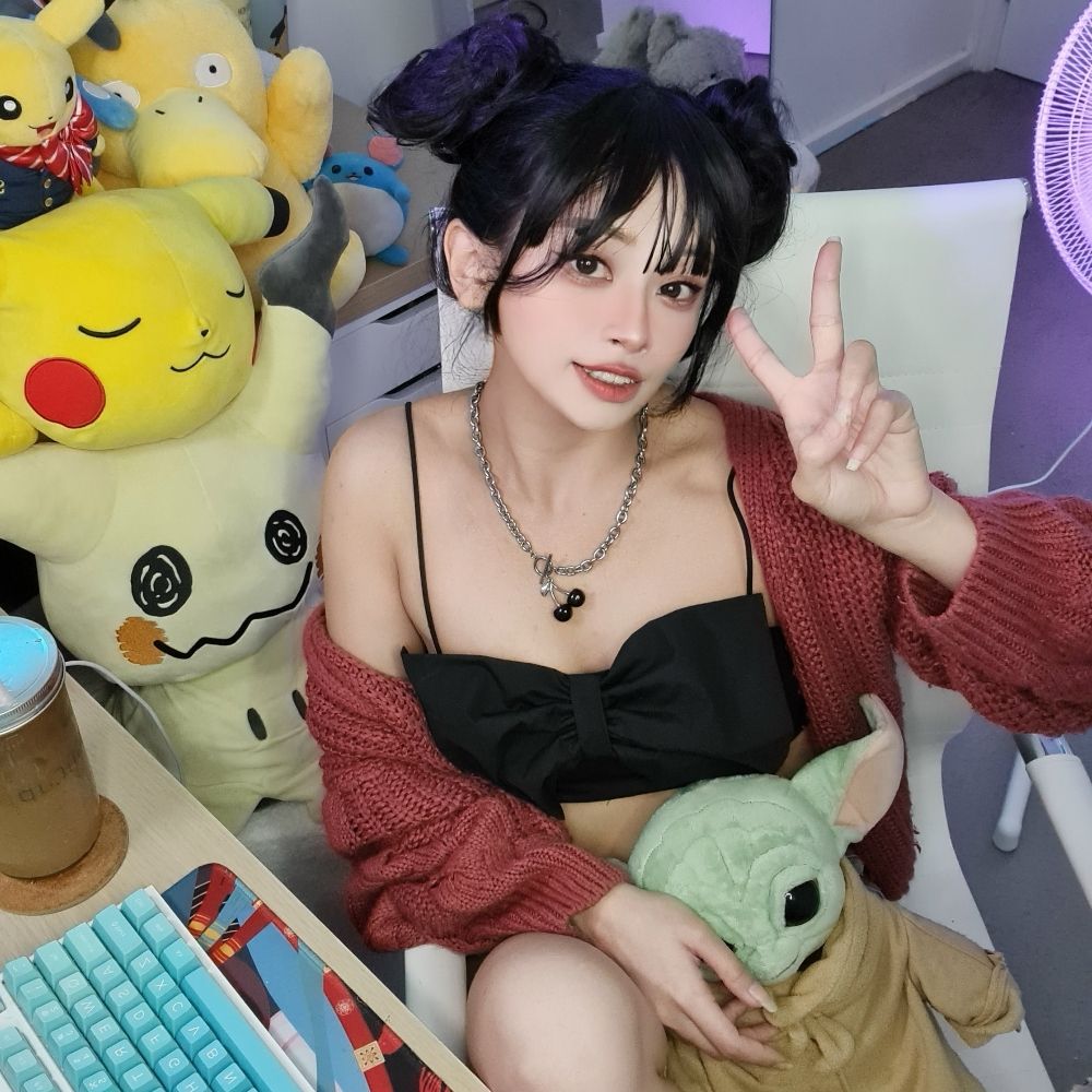 Adastreams // Sussy Baka 🎊🍆