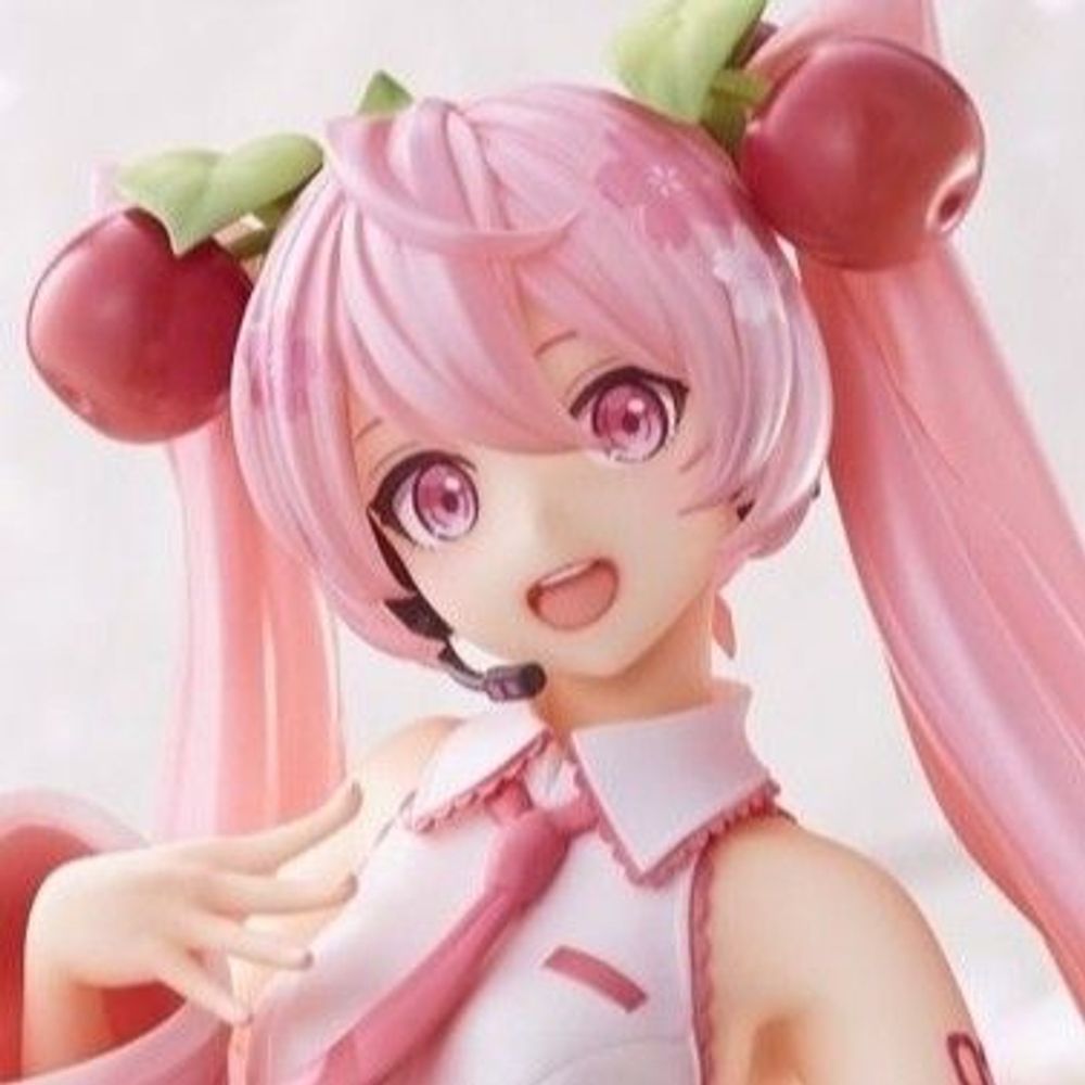 >_★