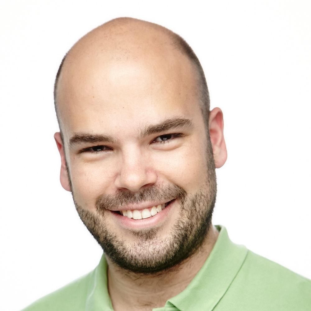 Aron Monszpart