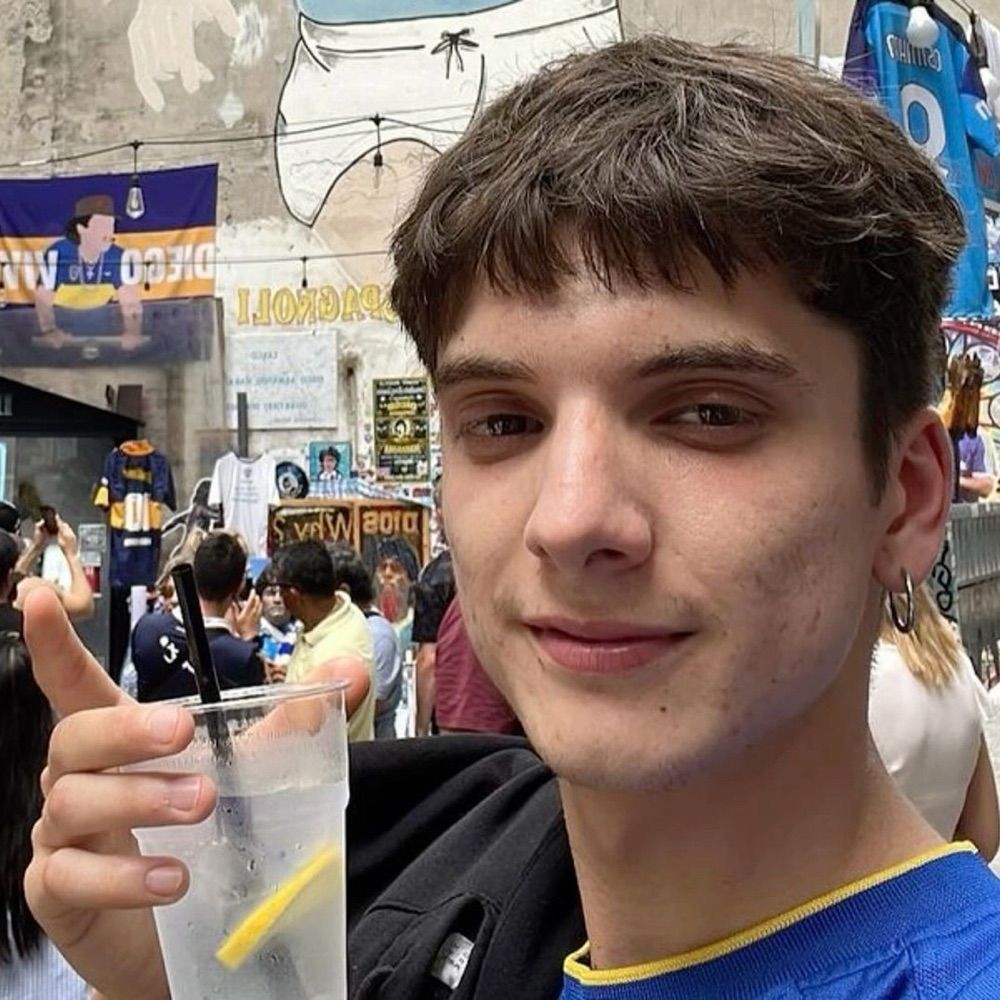 ‎