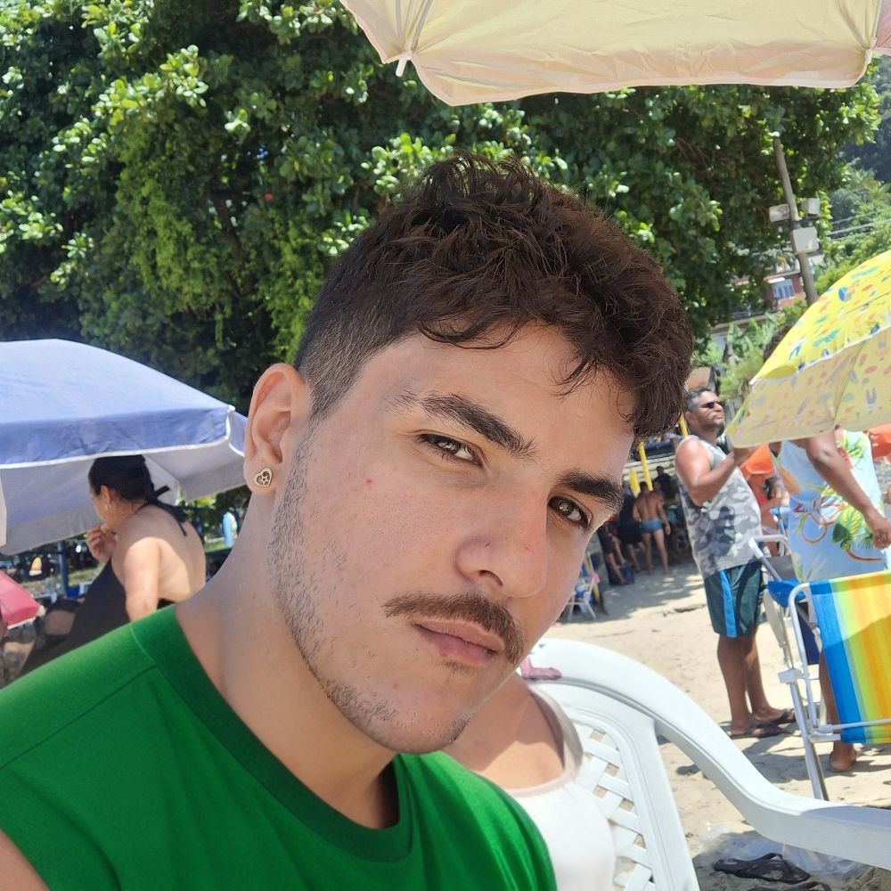 Lucas ｯ - o tarologo verde 🧘🏻‍♂️