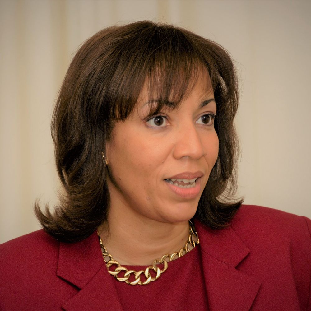 Dr. Maria Oliva-Hemker