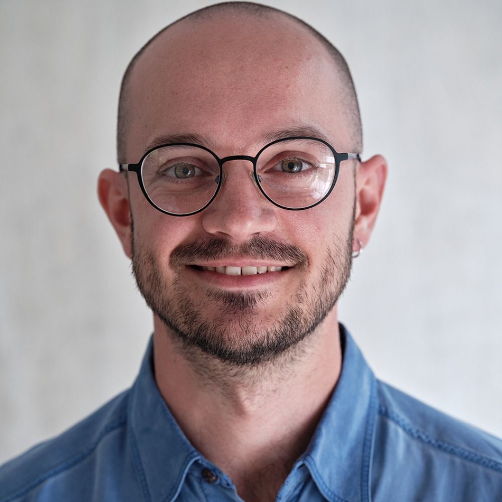 Dr Doug Richardson