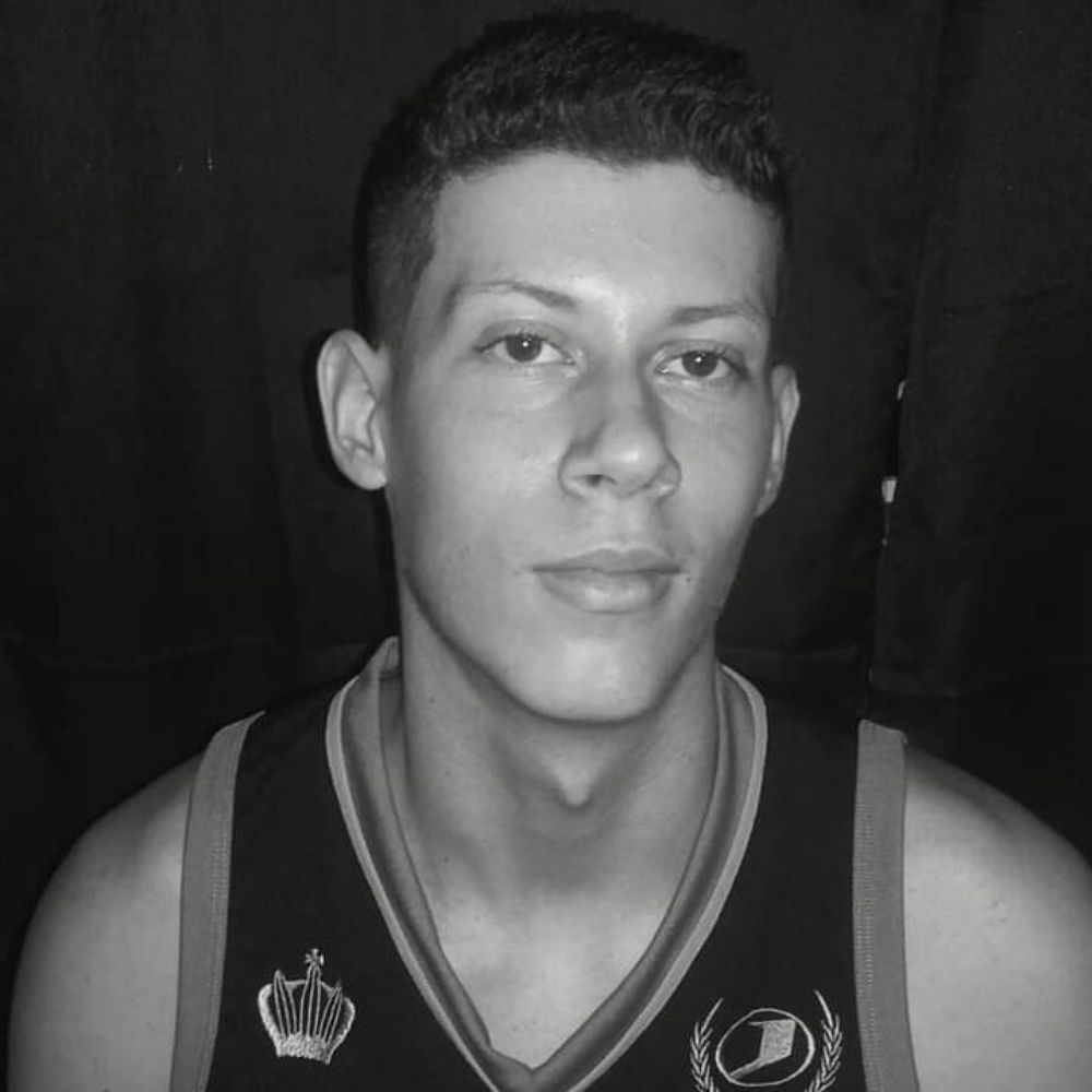 LENNON QUEIROZ 