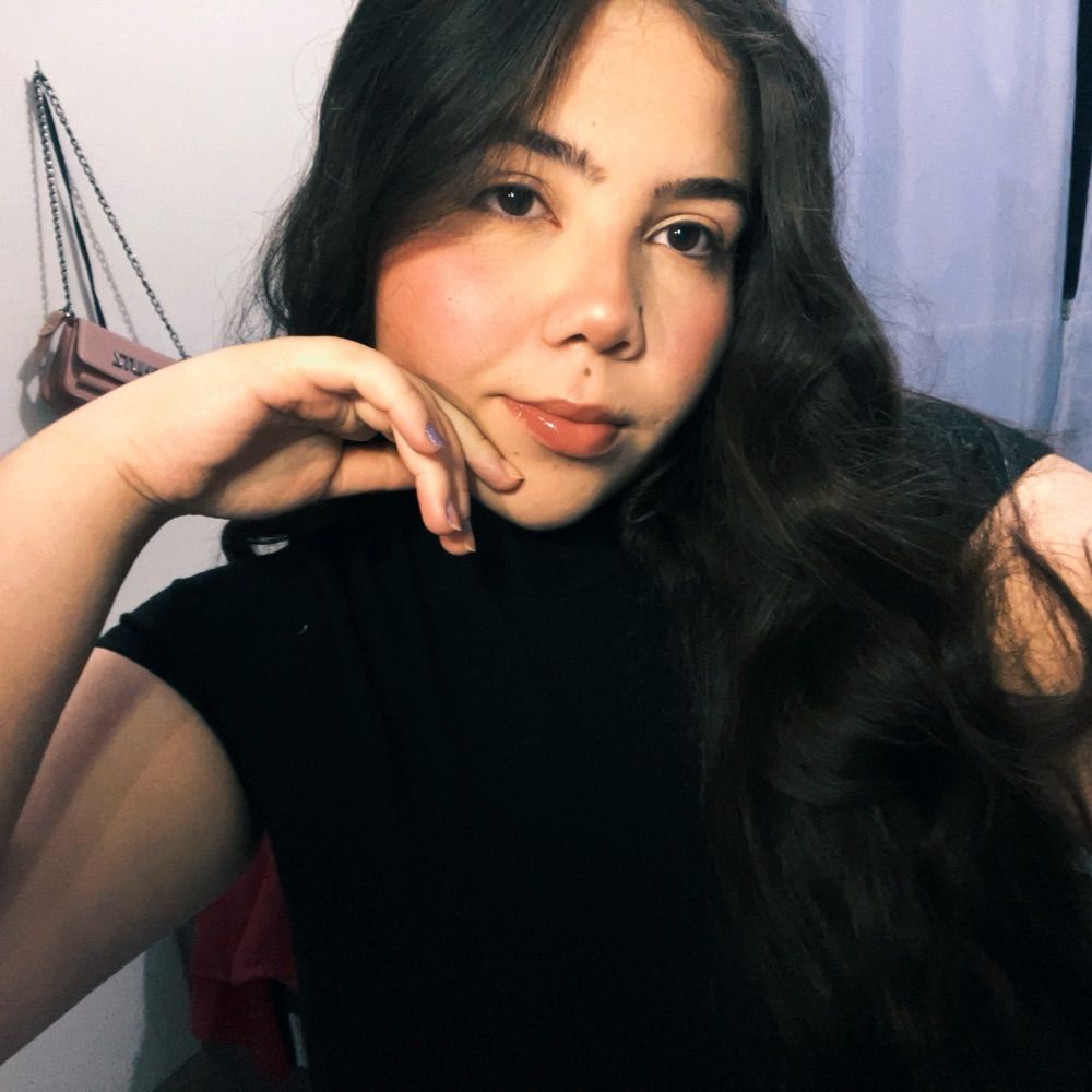 Nini😌