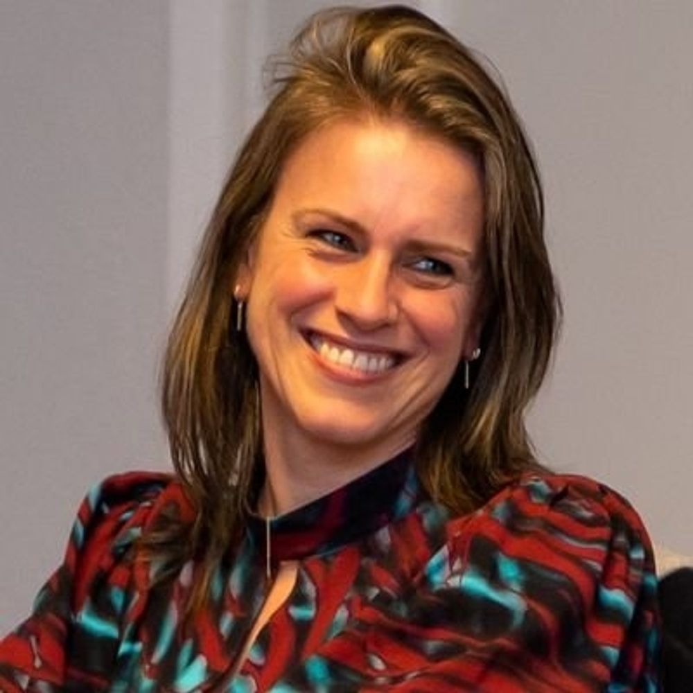 Sharon Martens