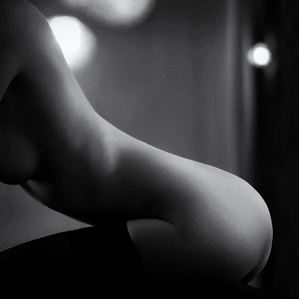 virtuzz | art nude photographer