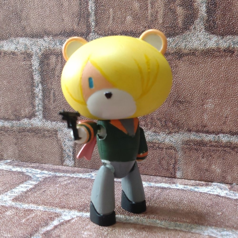 しーびー_φ(･_･