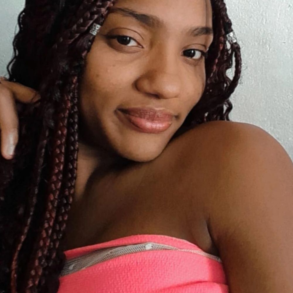 Yasmim.