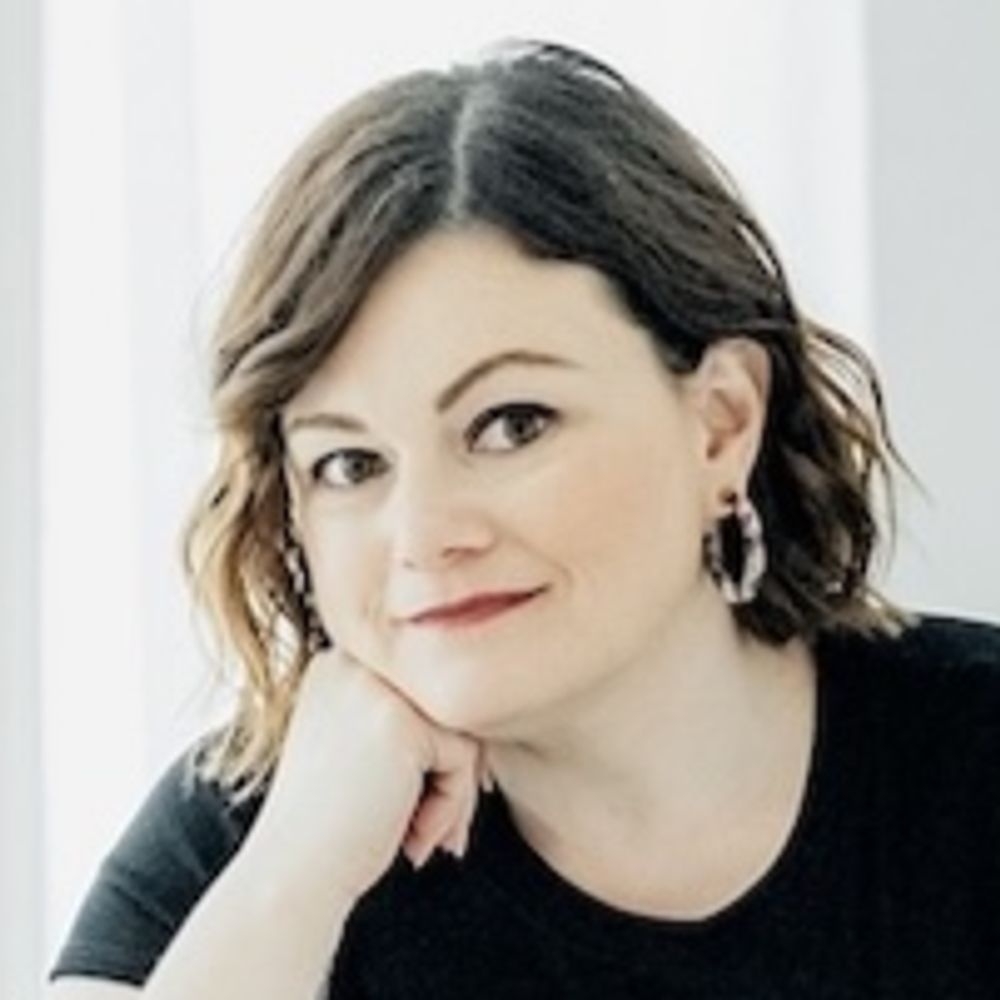 Sandra Halling • The Data Mavens