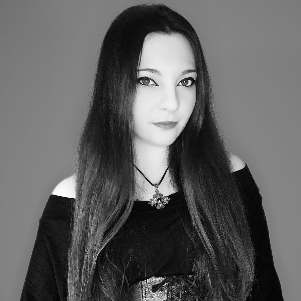 Medea Liddell 🌙