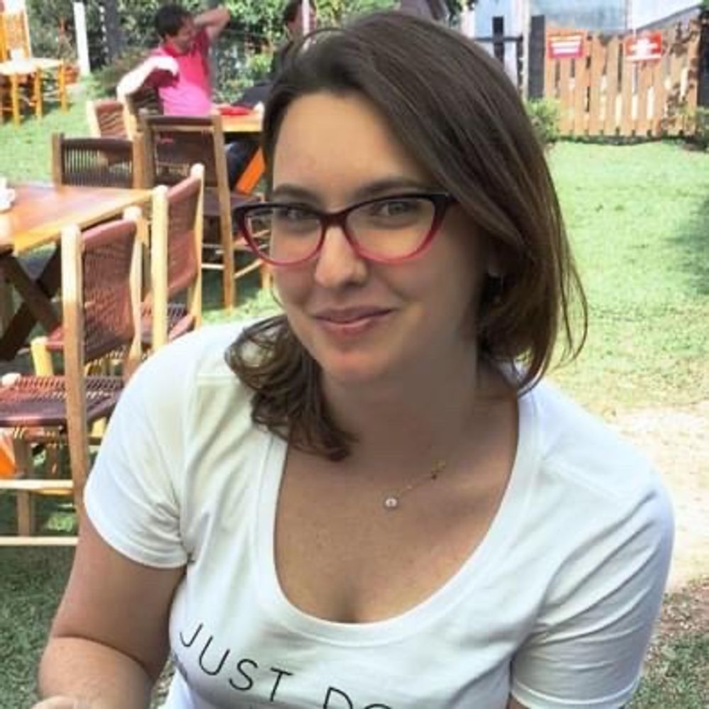 Thaís Cabral