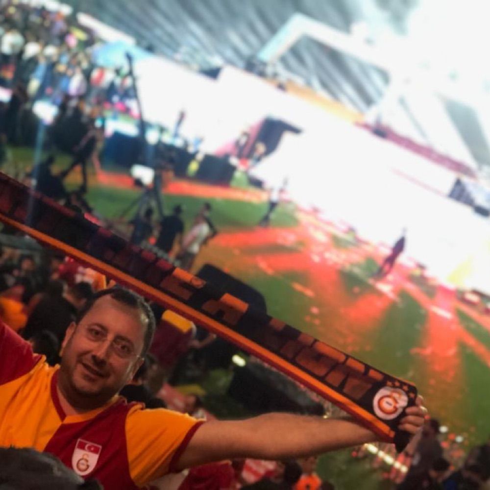 Ömer CAN 💛❤️