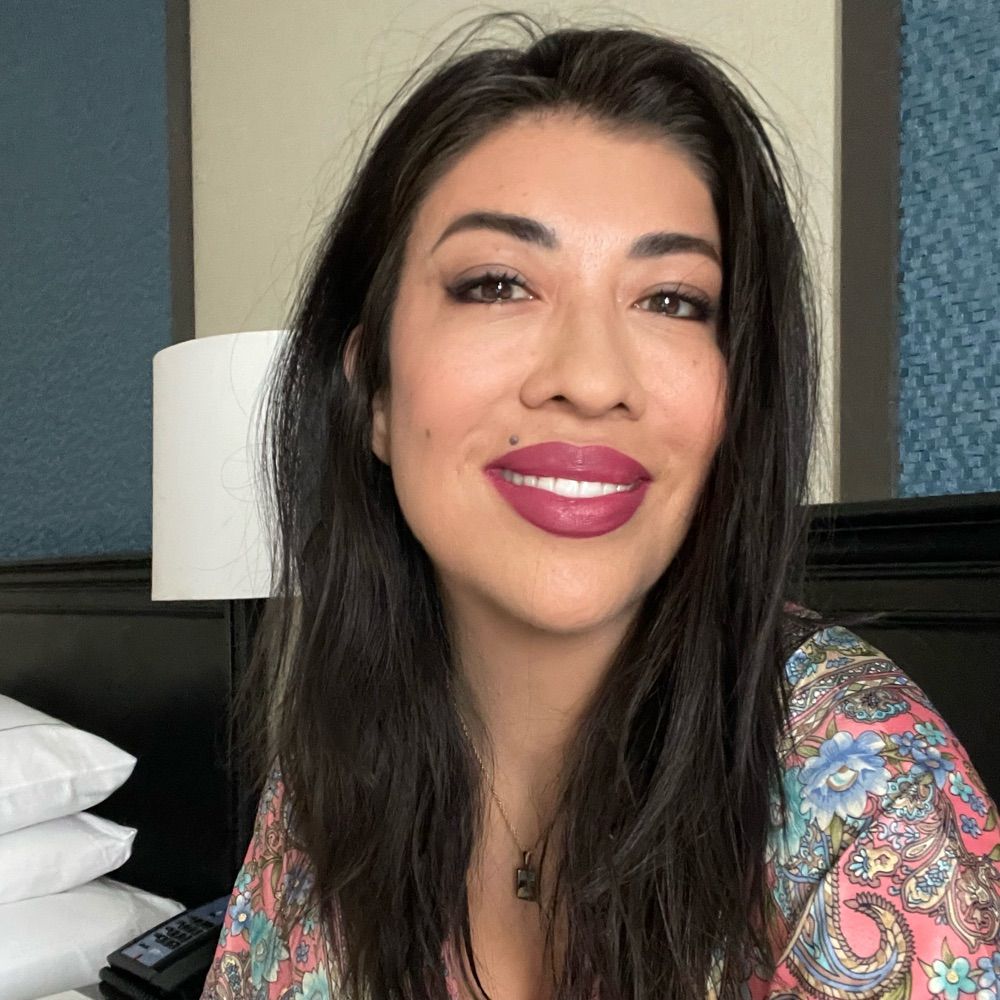 Lucy Flores