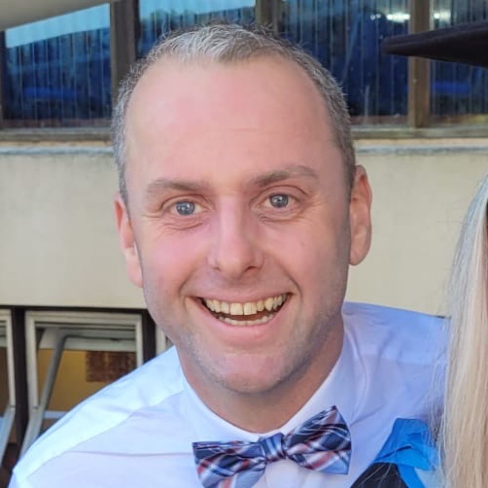 Dr Darren Hudson