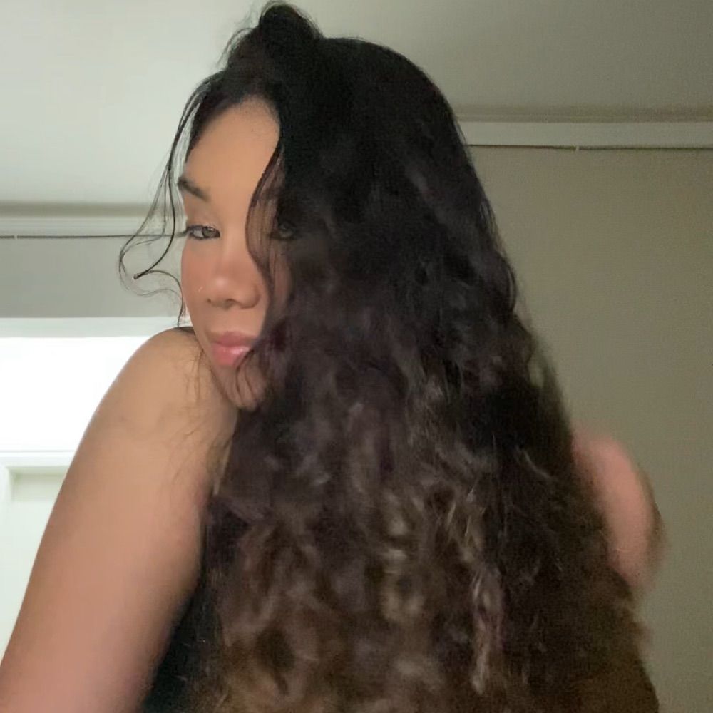 bella novaes🪻