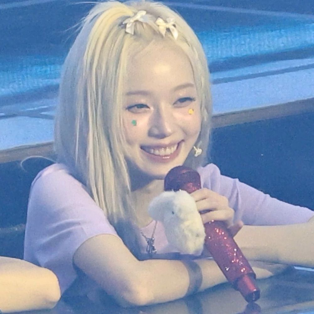 :3