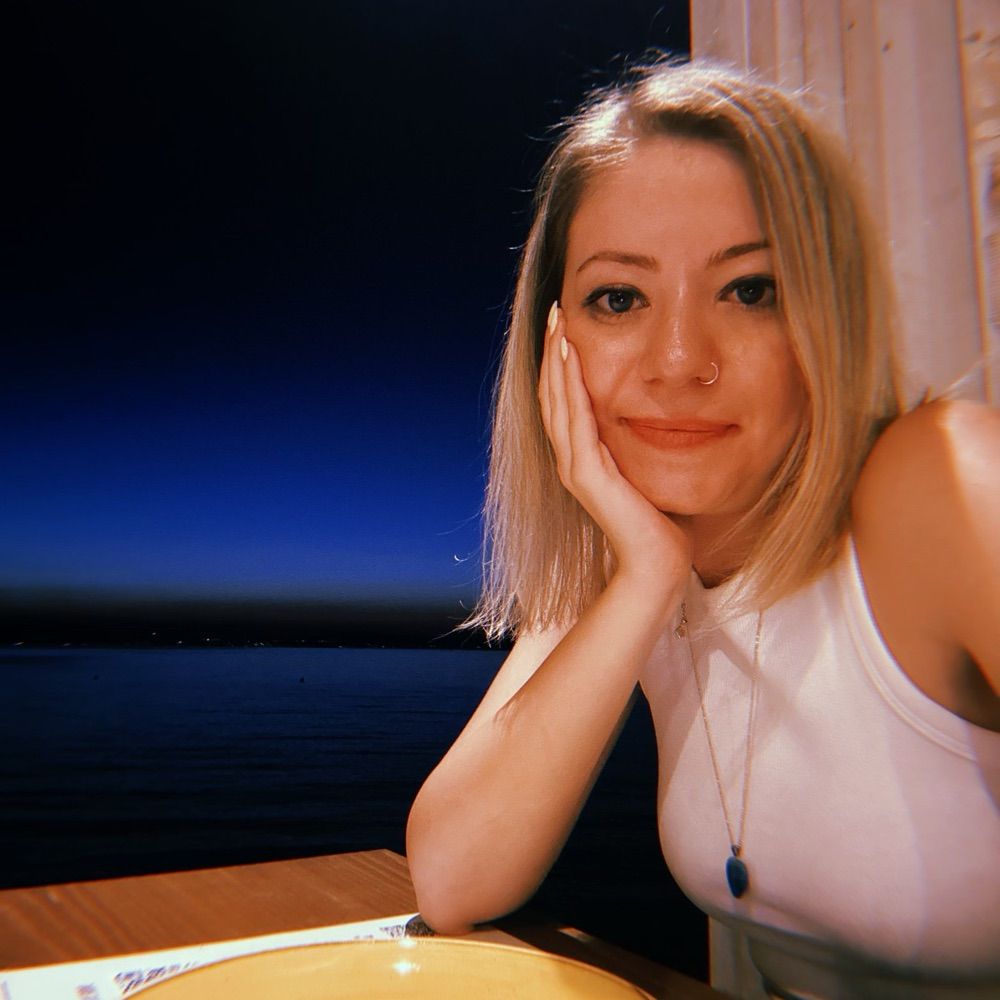 Gülsüm.