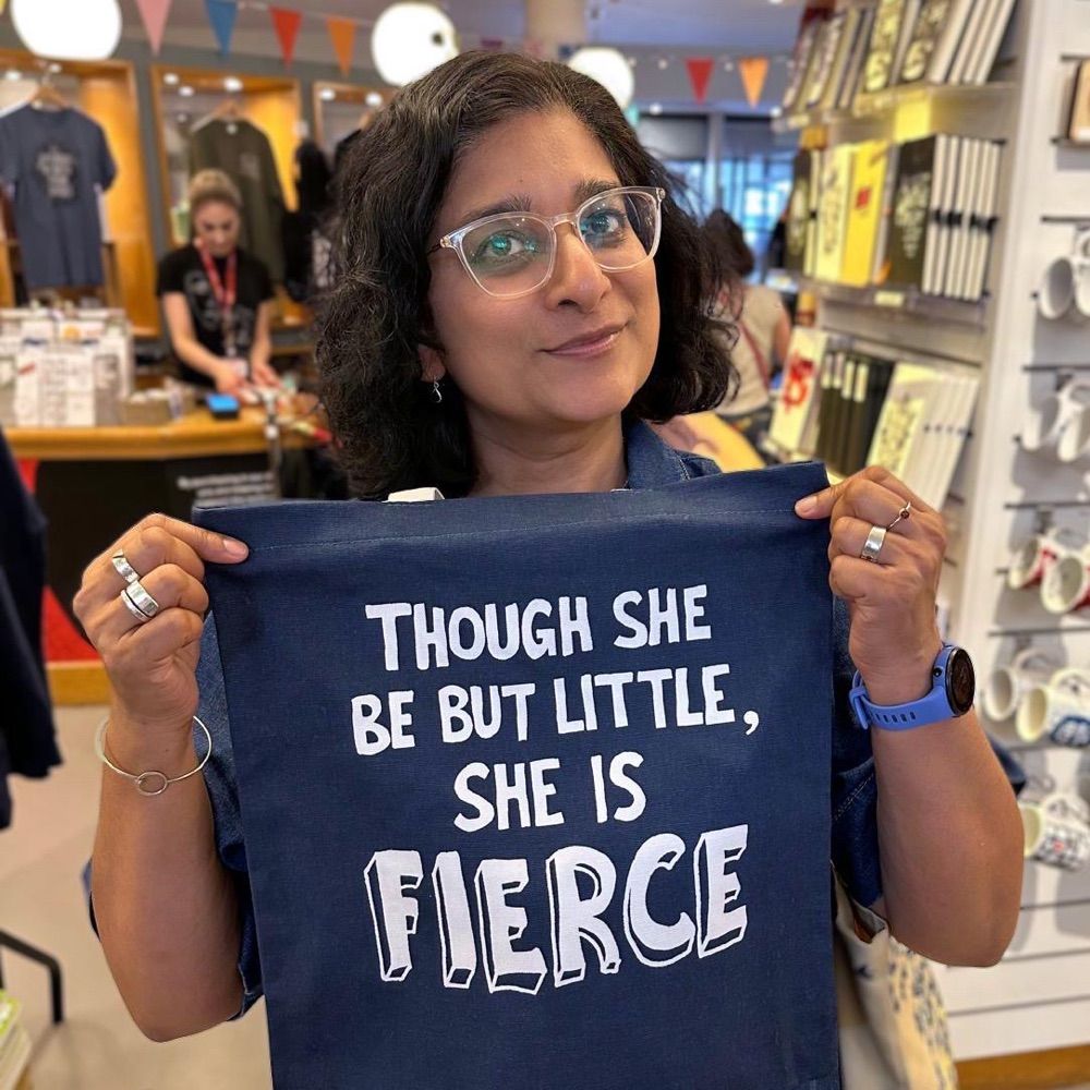 Dr Meena Khatwa