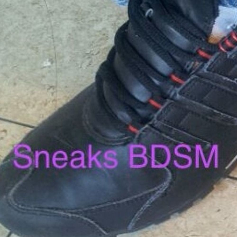 Sneaks BDSM