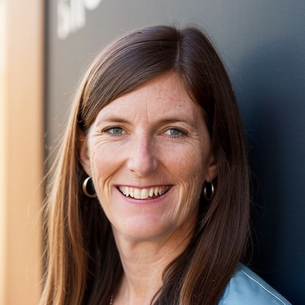 Christine Girtain