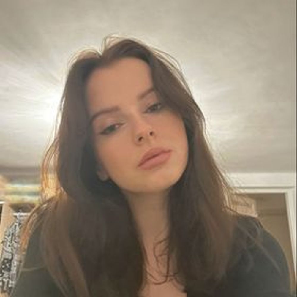 Cemre Demir 