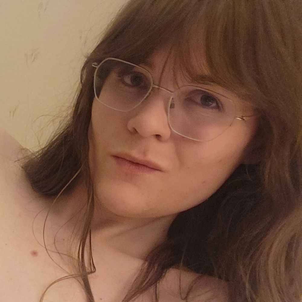 problematic cultural critic "charlotte noferq"🌻