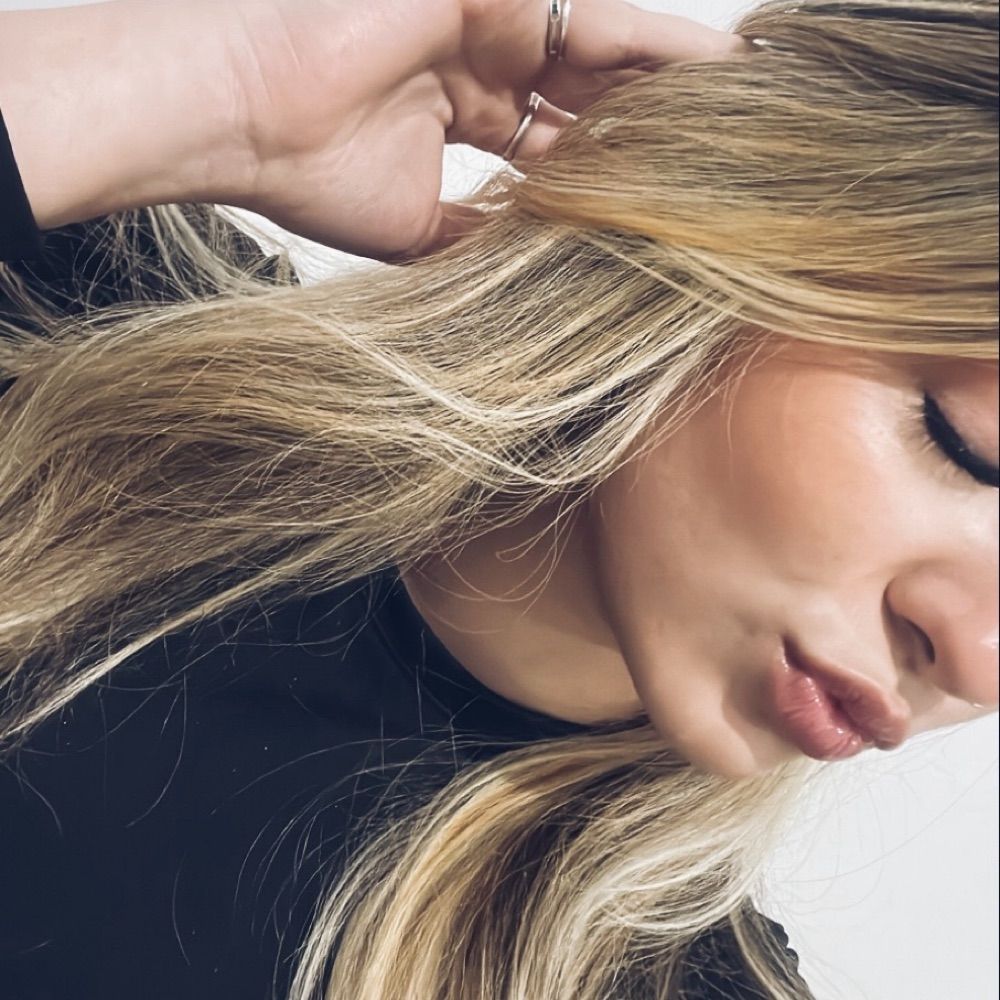 laura