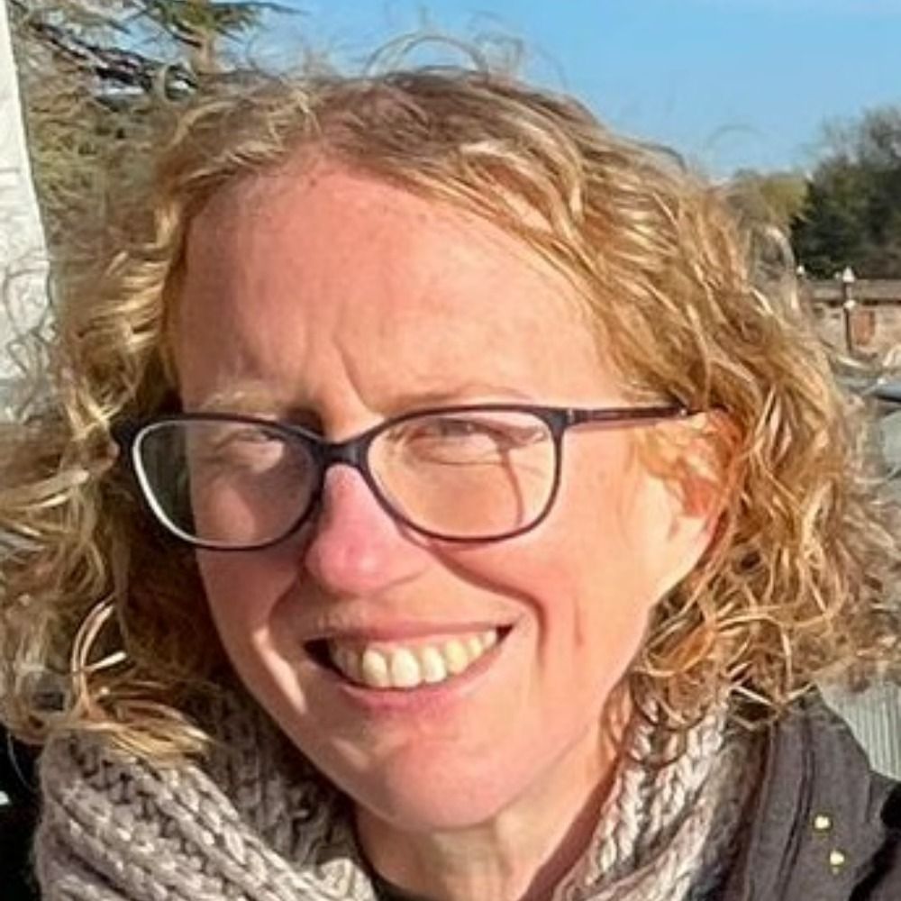 Caroline Tagg