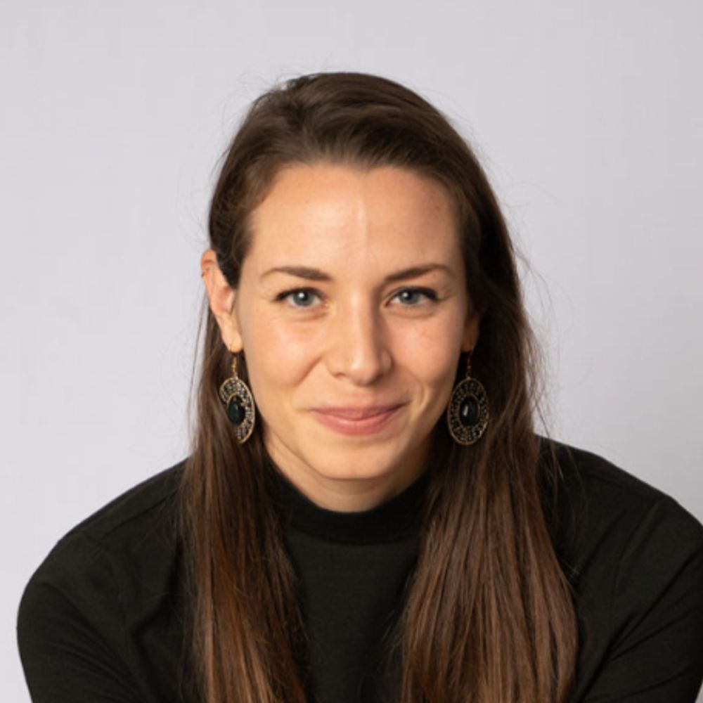 Elissa Miolene