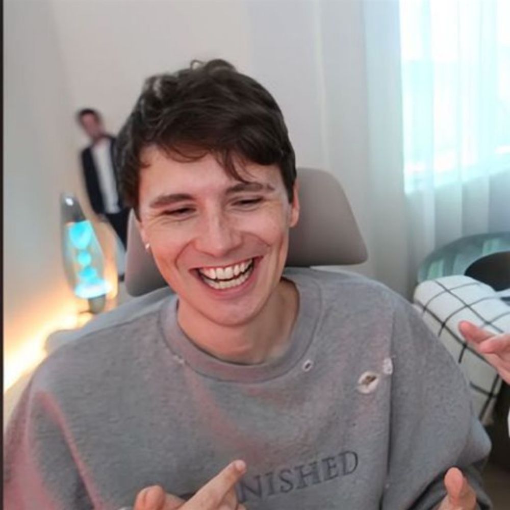 ✨ L ✨