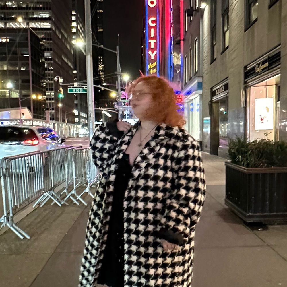 sophie is ✨VAGUE✨