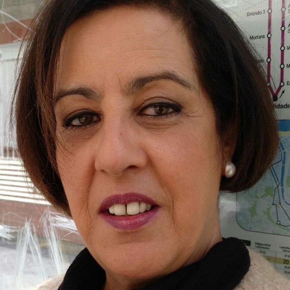 AdelaRomán