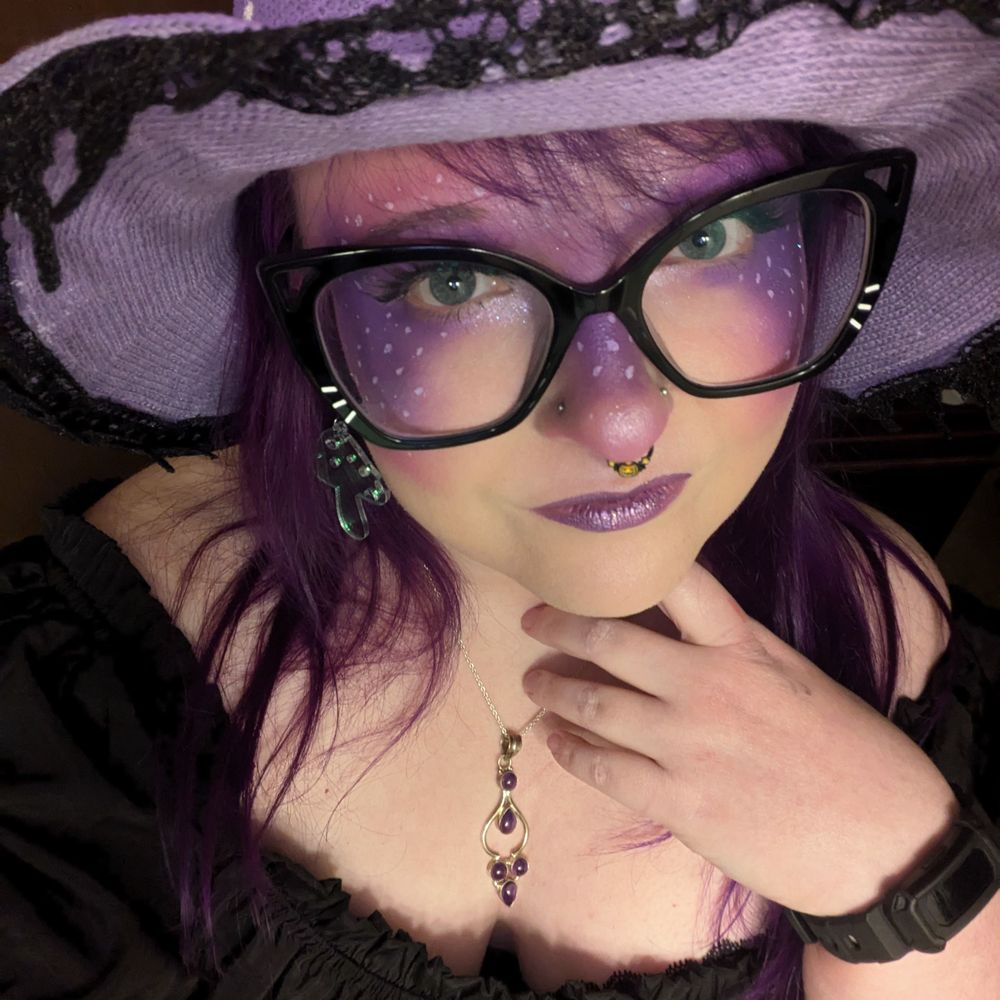 🏴‍☠️🎃💜🦝Nanecakes🦇🖤🎃🏳️‍🌈